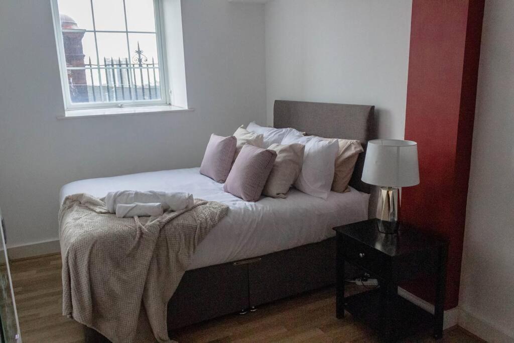 Cozy And Modern 2-Bed Apartment Swansea Eksteriør billede